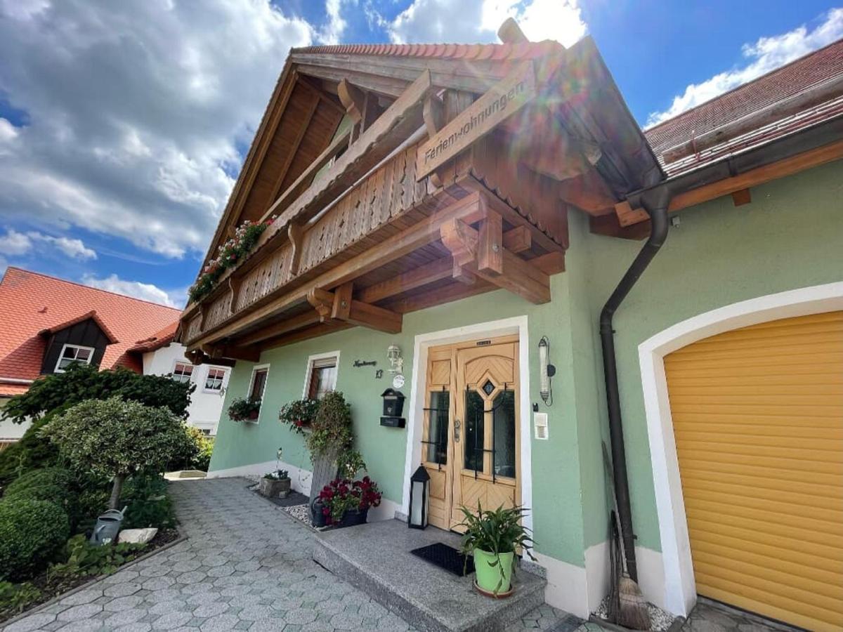 Ferienwohnungen Am Kirchberg Neualbenreuth Exterior foto